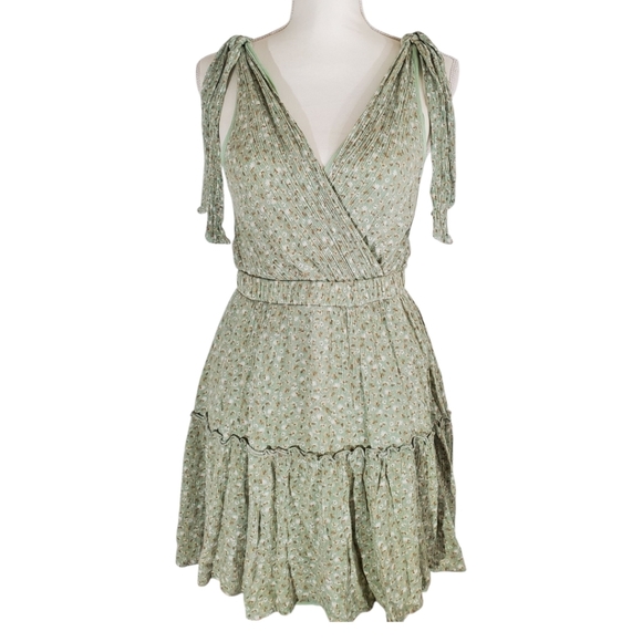 💜$5💜 GILLI Woman's Garden Floral Dress Size M - Picture 1 of 5